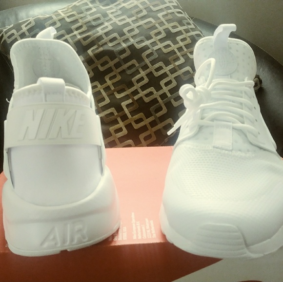 (SOLD) NIB HUARACHE ULTRAS - Picture 3 of 5